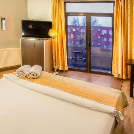 Hotel Eos Бухарест Экстерьер фото